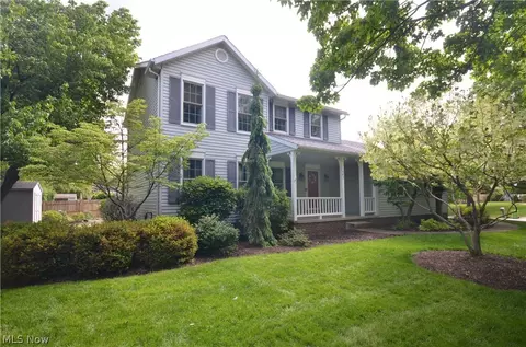 487 Dunbar Rd, Tallmadge, OH 44278