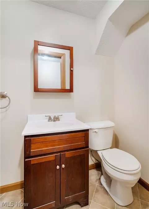 Bath - 624 Angiline Dr, Boardman, OH 44512 photo 4 of 4