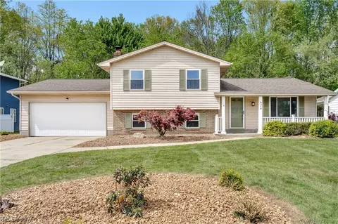 624 Angiline Dr, Boardman, OH 44512