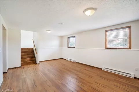 Living - 624 Angiline Dr, Boardman, OH 44512 photo 7 of 8
