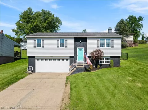 1309 Kennedy Ave, Martins Ferry, OH 43935