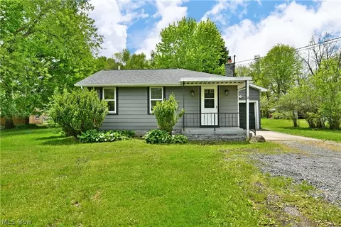 6610 Chestnut Ridge Rd, Hubbard, OH 44425