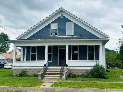 501 Riverside Dr, Saint Marys, WV 26170