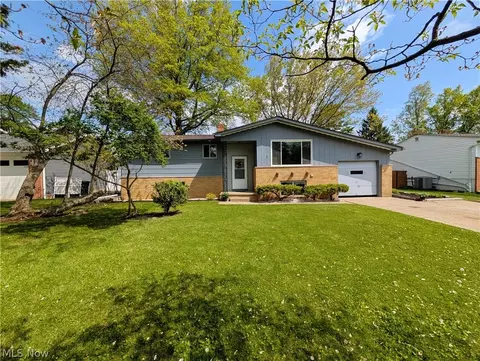 16116 Lanier Ave, Strongsville, OH 44136