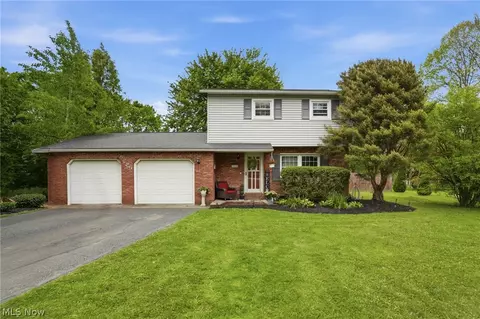 7630 Jennings Dr, Painesville, OH 44077