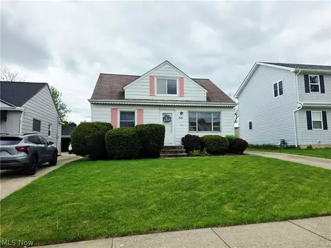 15804 Northwood Ave, Maple Heights, OH 44137