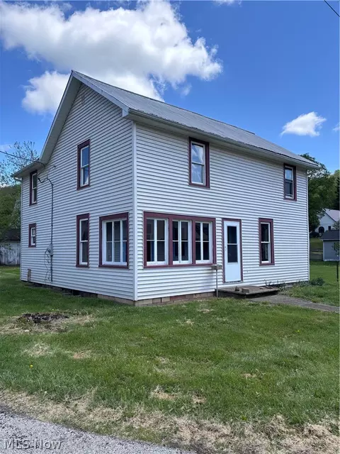 323 Galation St, Glenmont, OH 44628