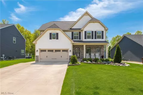 35779 Crystal Creek Ct, Grafton, OH 44044