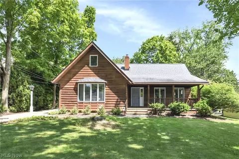 5884 Akins Rd, North Royalton, OH 44133