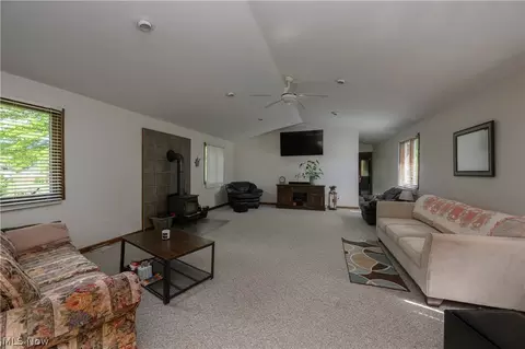 Living - 2677 Summit Rd, Akron, OH 44321 photo 1 of 2