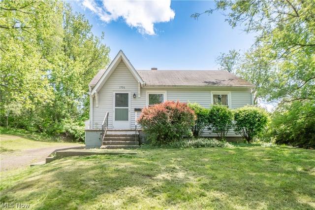 1706 31st St NW, Canton, OH 44709