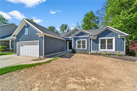 3689 Turnberry Dr, Medina, OH 44256