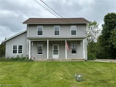 102 Summerset Dr, Marietta, OH 45750
