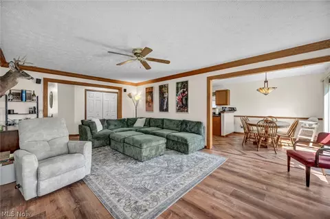 325 Longfellow St, Elyria, OH 44035 photo 21