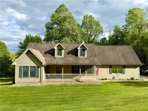203 Doll St, Weirton, WV 26062