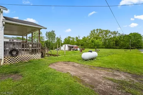 Exterior - 4316 Pleasant St, Willard, OH 44890 photo 11 of 14