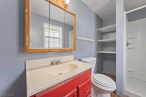Bath - 4316 Pleasant St, Willard, OH 44890 photo 1 of 3