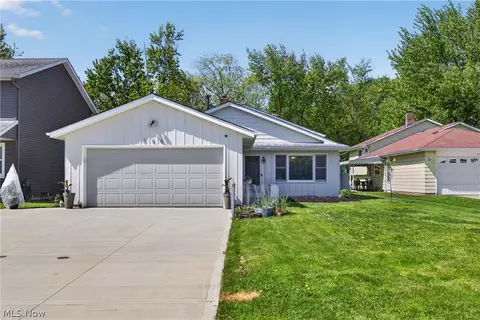 286 E 310th St, Willowick, OH 44095