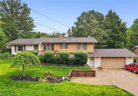 3875 N Glenridge Rd, Akron, OH 44319