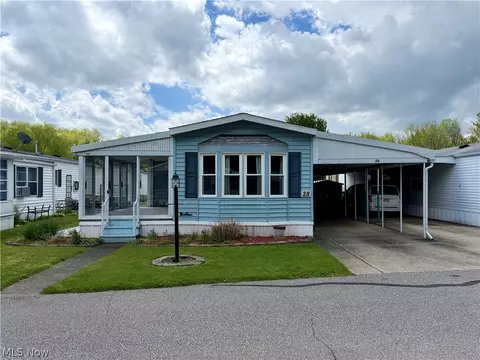 28 Wilpark Dr, Akron, OH 44312