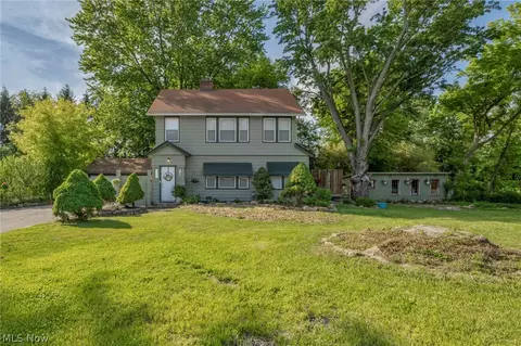 33852 Center Ridge Rd, North Ridgeville, OH 44039