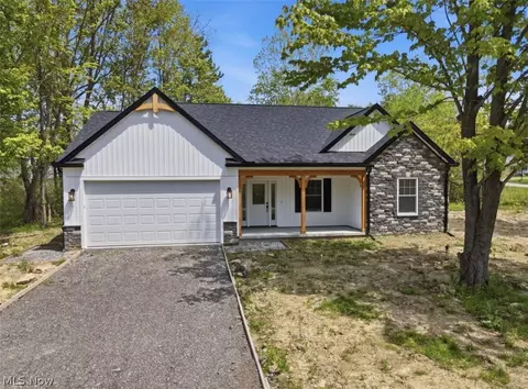 6842 Florence Ave, Ashtabula, OH 44004