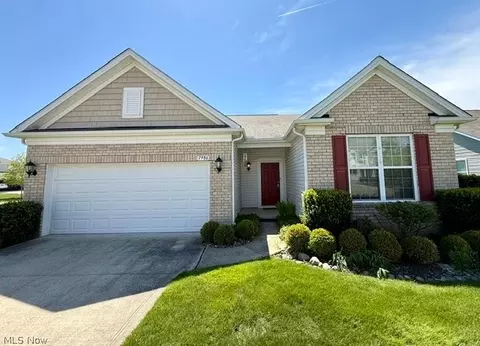 7986 Heatherglen Dr, Mentor, OH 44060