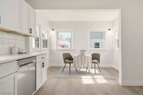 Dining - 384 Mary St, Marion, OH 43302 photo 3 of 3