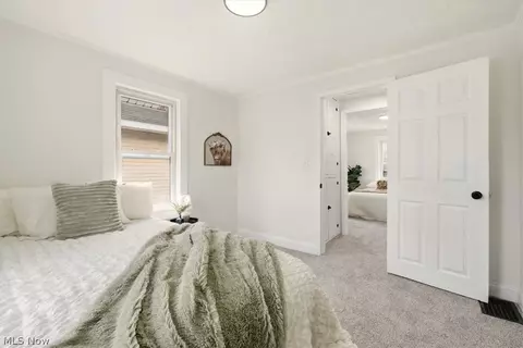 Bedroom - 384 Mary St, Marion, OH 43302 photo 6 of 9