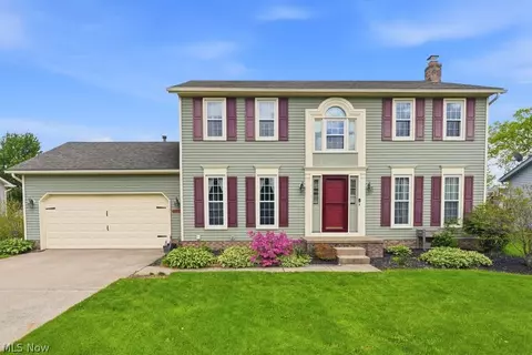 5321 Young Rd, Stow, OH 44224