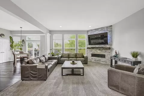 Living - 4089 Fox Chase, Seven Hills, OH 44131 photo 1 of 2