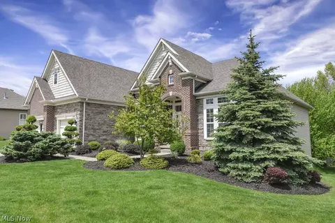 Exterior - 4089 Fox Chase, Seven Hills, OH 44131 photo 2 of 9