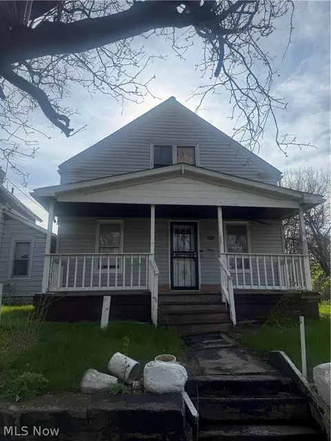 3843 E 78th St, Cleveland, OH 44105