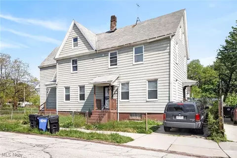 2763 W 32nd St, Cleveland, OH 44113