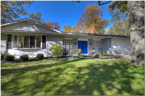 634 Georgetown Ave, Elyria, OH 44035