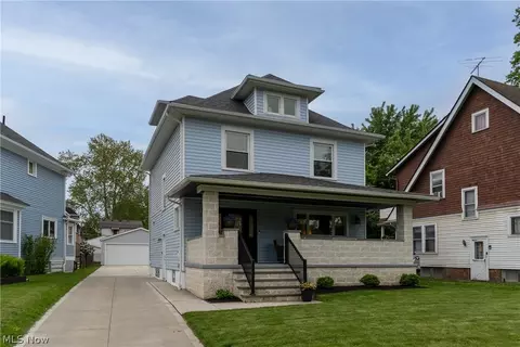 3880 Washington Park Blvd, Newburgh Heights, OH 44105