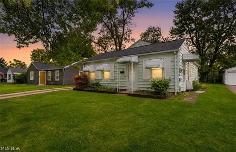 485 Grosvenor Ave NW, Massillon, OH 44647