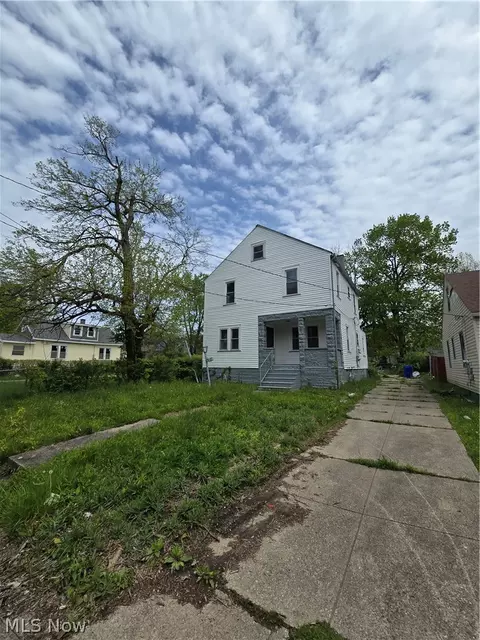 4285 E 162nd St, Cleveland, OH 44128