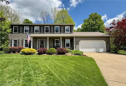 4215 Quail Hollow Cir, Stow, OH 44224