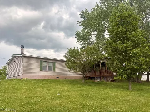 1266 Warren Chapel Rd, Fleming, OH 45729
