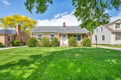 4266 Grannis Rd, Fairview Park, OH 44126