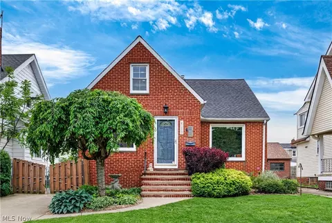 4103 Dawnshire Dr, Parma, OH 44134