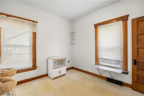 2011 E 31st St, Lorain, OH 44055 photo 22
