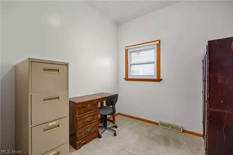 2011 E 31st St, Lorain, OH 44055 photo 15