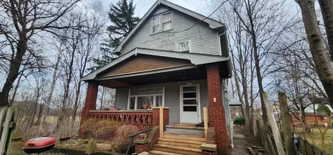 4183 W 22nd St, Cleveland, OH 44109