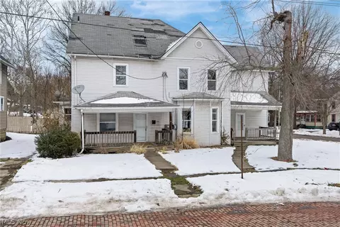124 Roswell St, Akron, OH 44305