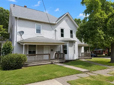 124 Roswell St, Akron, OH 44305