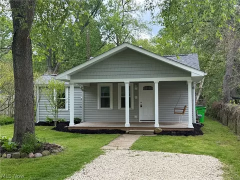 230 Hunter Ave, Munroe Falls, OH 44262