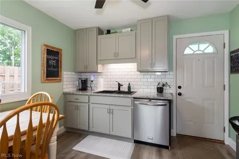 Kitchen - 463 Walnut Dr, Berea, OH 44017 photo 2 of 2