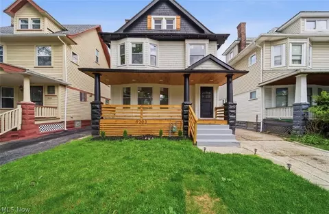 9203 Columbia Ave, Cleveland, OH 44108